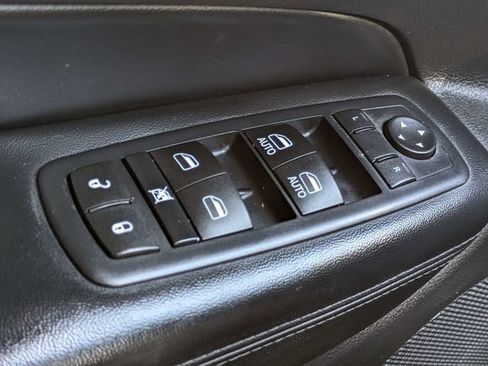 Used 2016 Jeep Grand Cherokee Laredo w/ Quick Order Package 23E AWD/4WD image 22