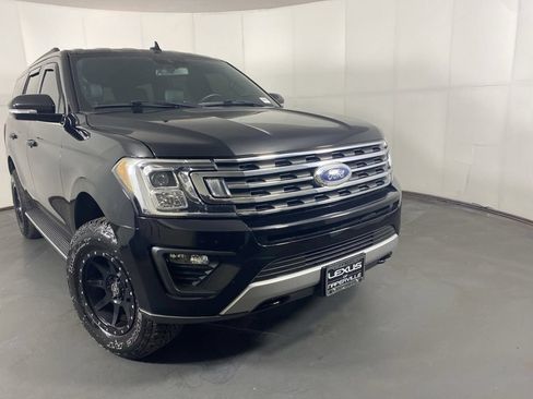 Used 2021 Ford Expedition XLT AWD/4WD image 2
