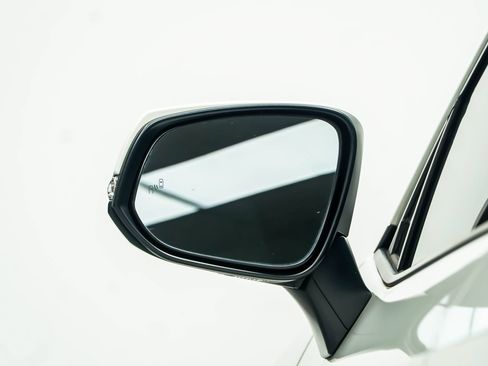 Used 2020 Toyota RAV4 Limited w/ All Weather Liner Package FWD image 15