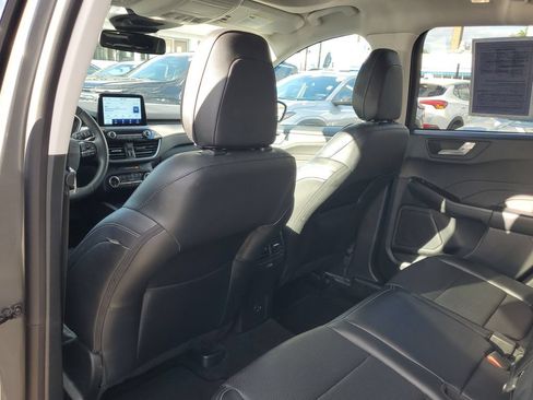 Used 2022 Ford Escape Titanium w/ Class II Trailer Tow Package AWD/4WD image 12