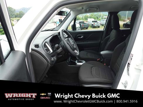 Used 2022 Jeep Renegade Latitude image 11