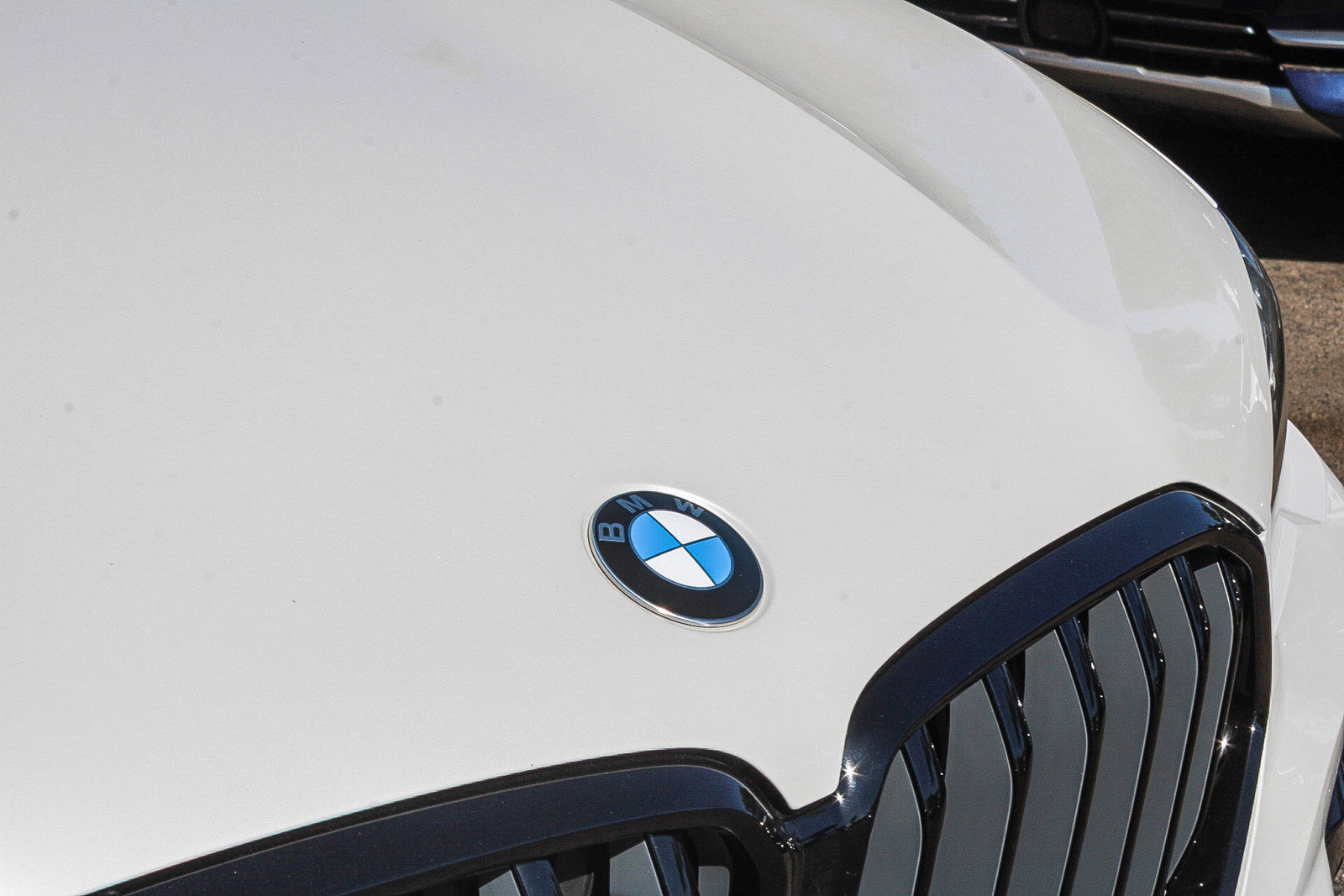 Used 2022 BMW X6 xDrive40i w/ M Sport Package AWD/4WD image 9
