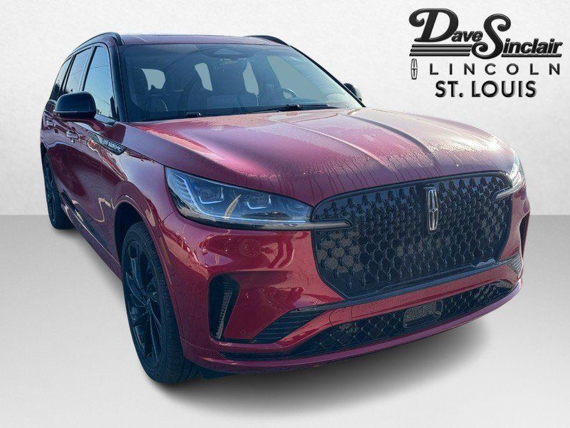 Used 2025 Lincoln Aviator Reserve w/ Equipment Group 201A AWD/4WD image 3