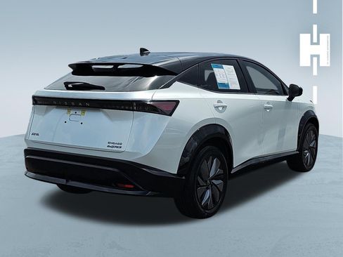 Used 2024 Nissan Ariya AWD image 4