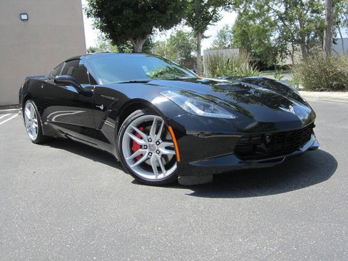 Used 2016 Chevrolet Corvette Stingray Coupe w/ 2LT Preferred Equipment Group RWD image 2
