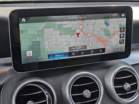 Used 2022 Mercedes-Benz GLC 300 GLC 300 image 15