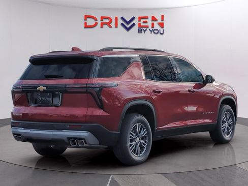 New 2026 Chevrolet Traverse LT w/ Driver Confidence Package image 5