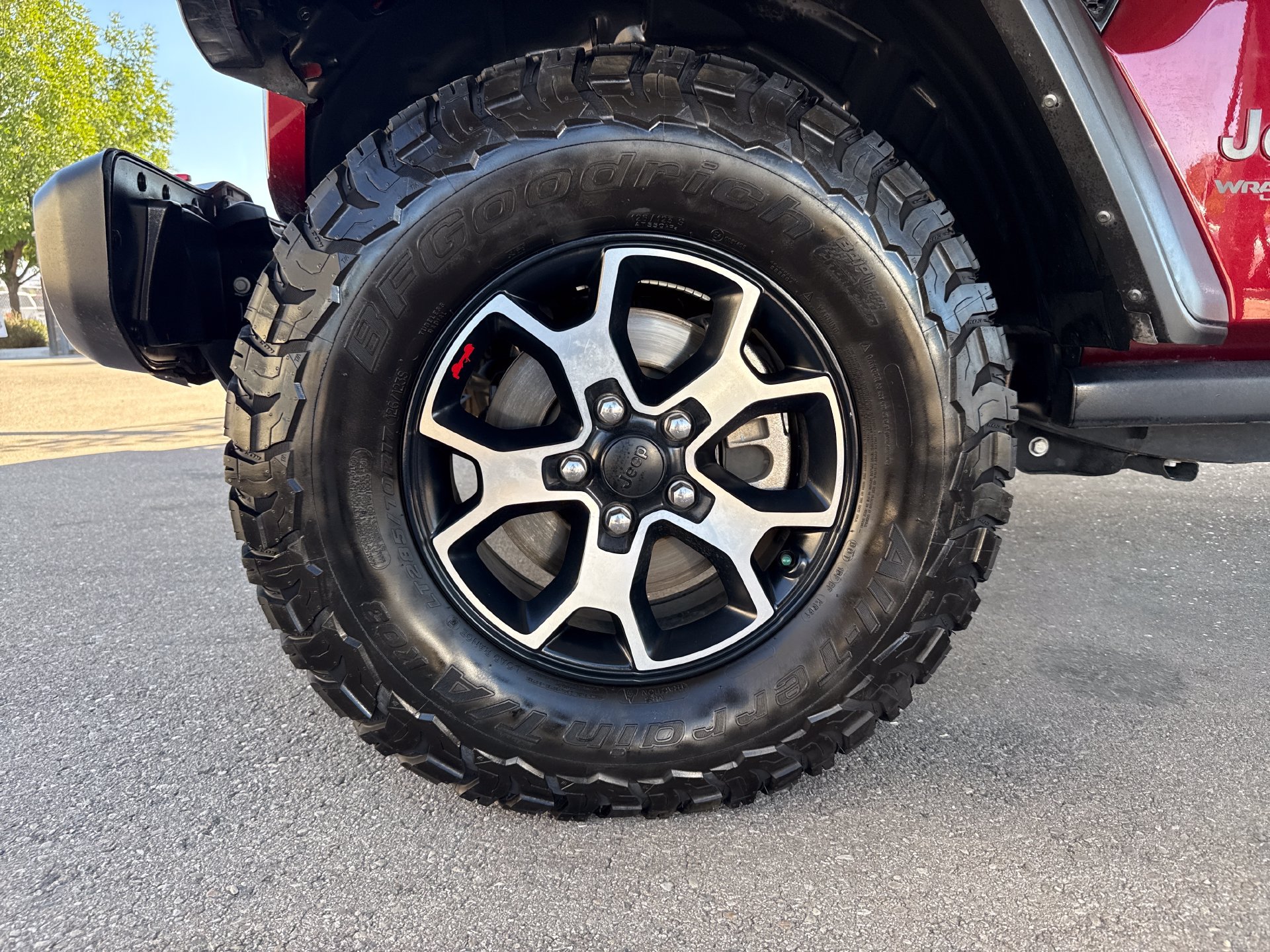 Used 2021 Jeep Wrangler Unlimited Rubicon w/ Cold Weather Group AWD/4WD image 19