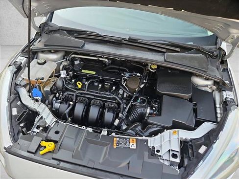 Used 2016 Ford Focus SE FWD image 23
