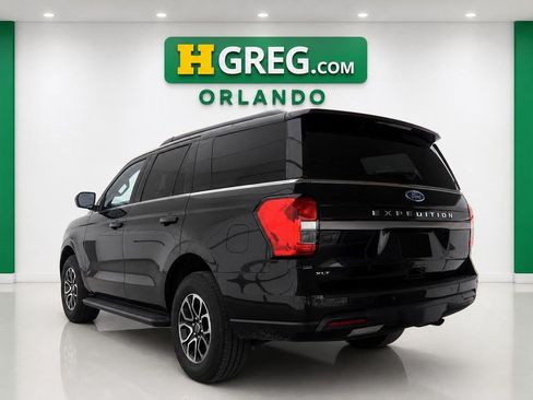 Used 2024 Ford Expedition XLT RWD image 2