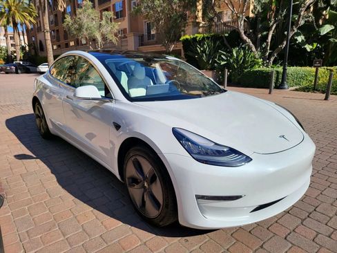 Used 2020 Tesla Model 3 Long Range AWD/4WD image 4