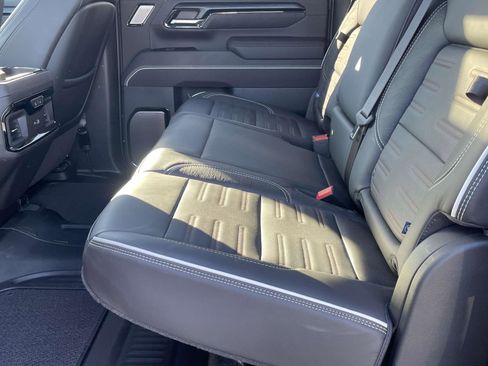 Certified 2024 GMC Sierra 2500 AT4X image 10