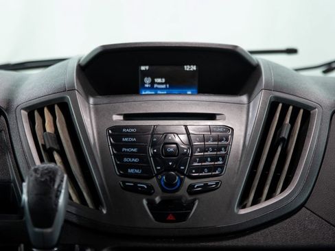 Used 2017 Ford Transit 150 XL RWD image 22