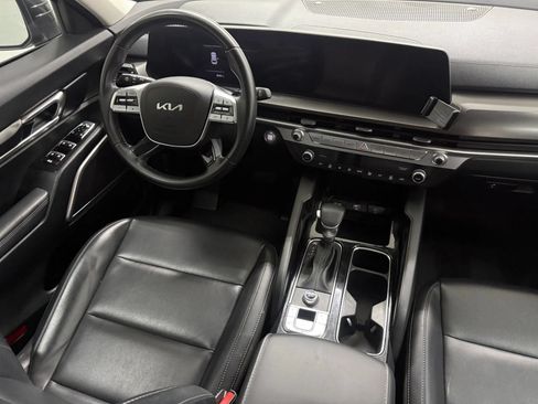 Used 2024 Kia Telluride LX FWD image 9