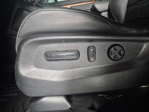 Used 2022 Honda CR-V EX-L image 16