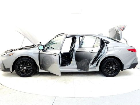 Certified 2025 Toyota Camry SE image 10