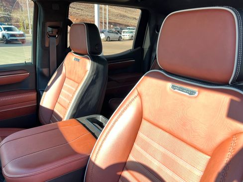 Used 2023 GMC Sierra 1500 Denali Ultimate image 16