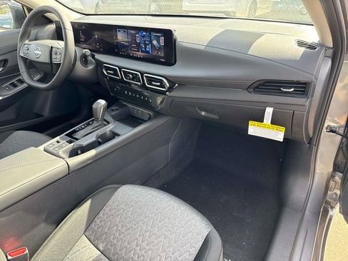 New 2026 Nissan Sentra SV w/ SV Convenience Package FWD image 16