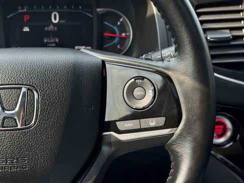 Used 2020 Honda Pilot Touring image 30