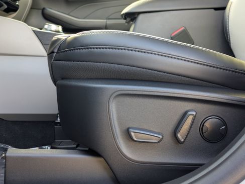 New 2026 Ford Escape SE FWD image 24