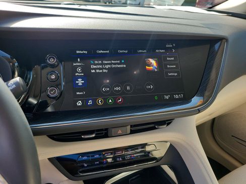 Used 2023 Buick Envision Essence w/ Technology Package I AWD/4WD image 31