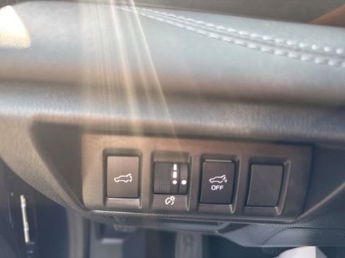 Used 2020 Subaru Outback Touring XT AWD/4WD image 18