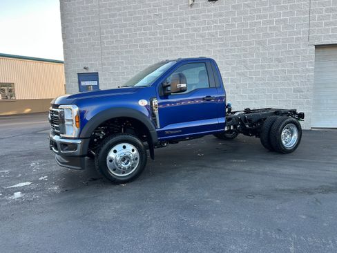 New 2026 Ford F550 4x4 Regular Cab Super Duty w/ XLT Value Package image 5