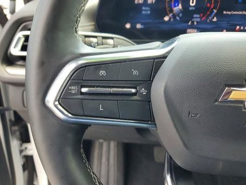 Used 2024 Chevrolet Traverse LT FWD image 28