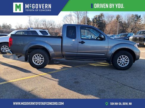 Used 2021 Nissan Frontier SV image 6