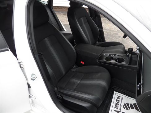 Used 2023 Honda Civic Sport image 10