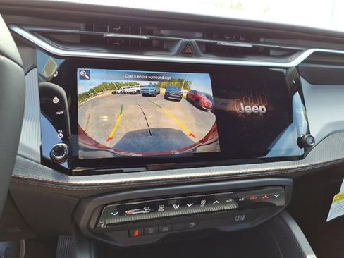 New 2026 Jeep Cherokee Limited image 14