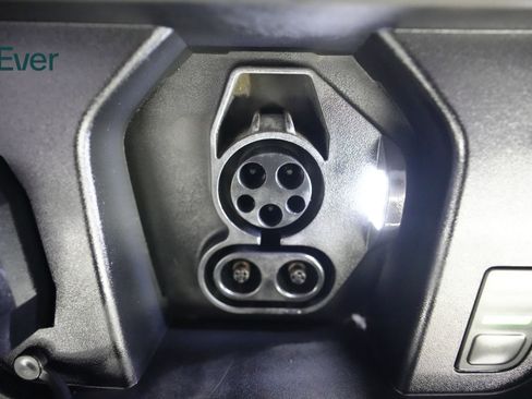 Used 2023 Kia Niro Wave FWD image 10