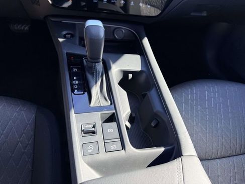 New 2026 Nissan Sentra SV w/ SV Convenience Package FWD image 22