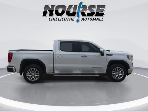 Used 2021 GMC Sierra 1500 SLT w/ SLT Convenience Package AWD/4WD image 9