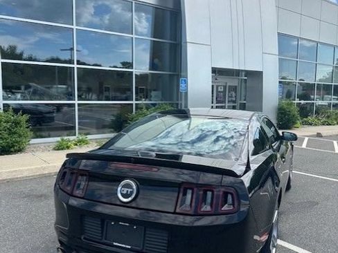 Used 2013 Ford Mustang GT Premium w/ Electronics Pkg RWD image 3