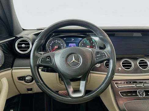 Used 2018 Mercedes-Benz E 300 image 18