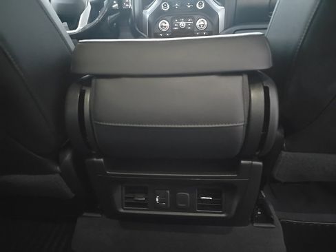 Used 2019 GMC Sierra 1500 SLT w/ X31 Off-Road Package image 22