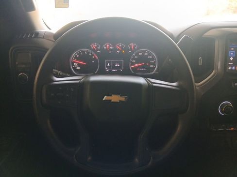 Used 2024 Chevrolet Silverado 1500 Custom image 17