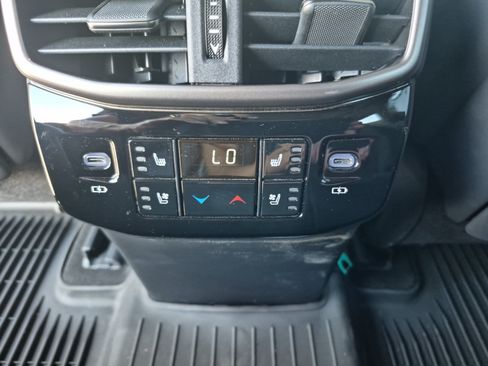 Used 2026 Lexus RX 450h AWD w/ Convenience Package image 18