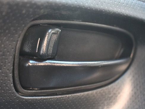 Used 2019 Nissan NV200 S w/ Back Door Glass Package image 9