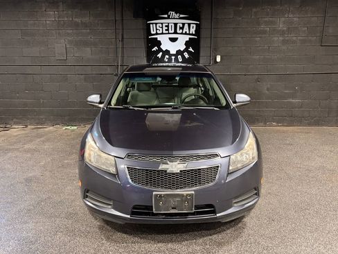 Used 2014 Chevrolet Cruze LT w/ Technology Package FWD image 9