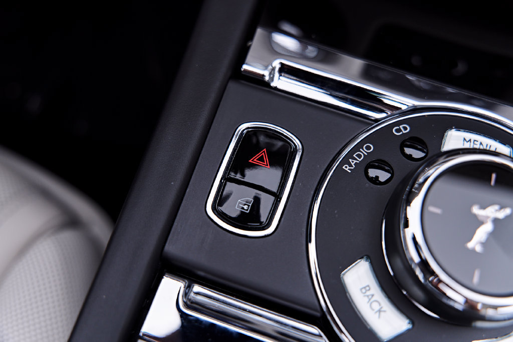 Used 2016 Rolls-Royce Ghost RWD image 81