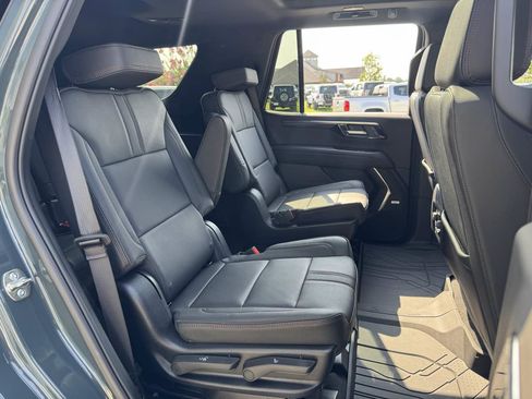 Used 2026 Chevrolet Tahoe RST w/ Comfort Package RWD image 13