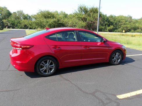 Used 2018 Hyundai Elantra SEL w/ Cargo Package FWD image 11