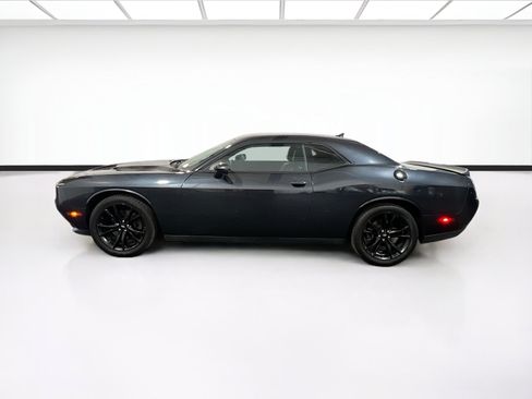 Used 2018 Dodge Challenger SXT Plus RWD image 22