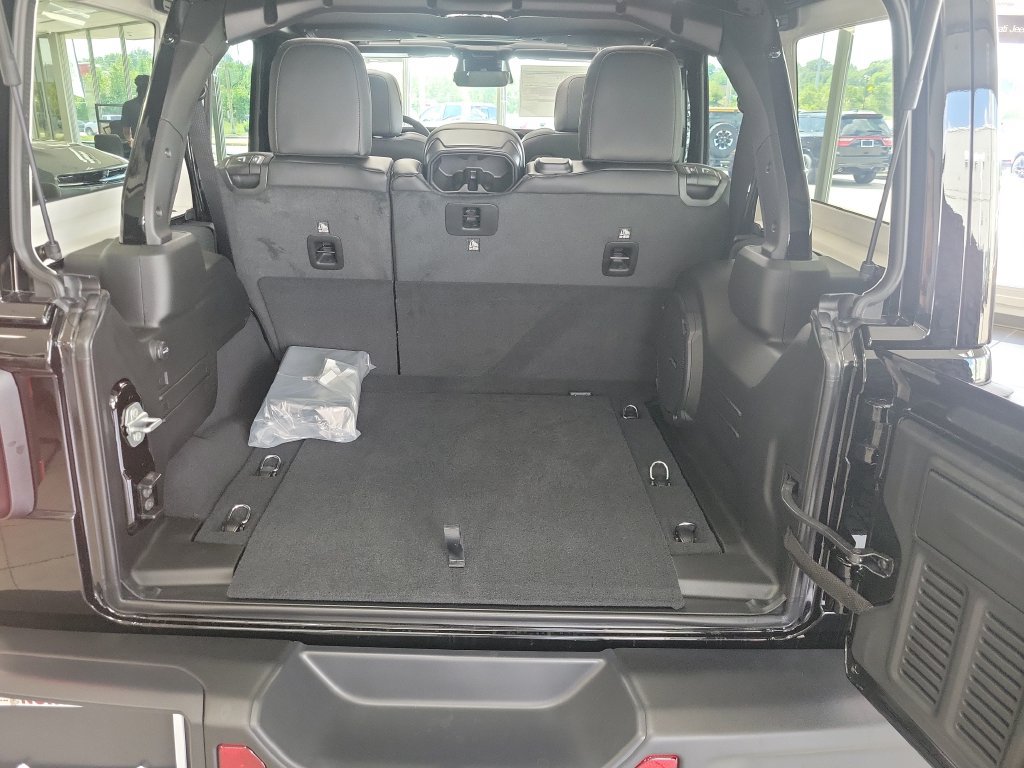 New 2027 Jeep Wrangler Unlimited Rubicon 392 AWD/4WD image 7