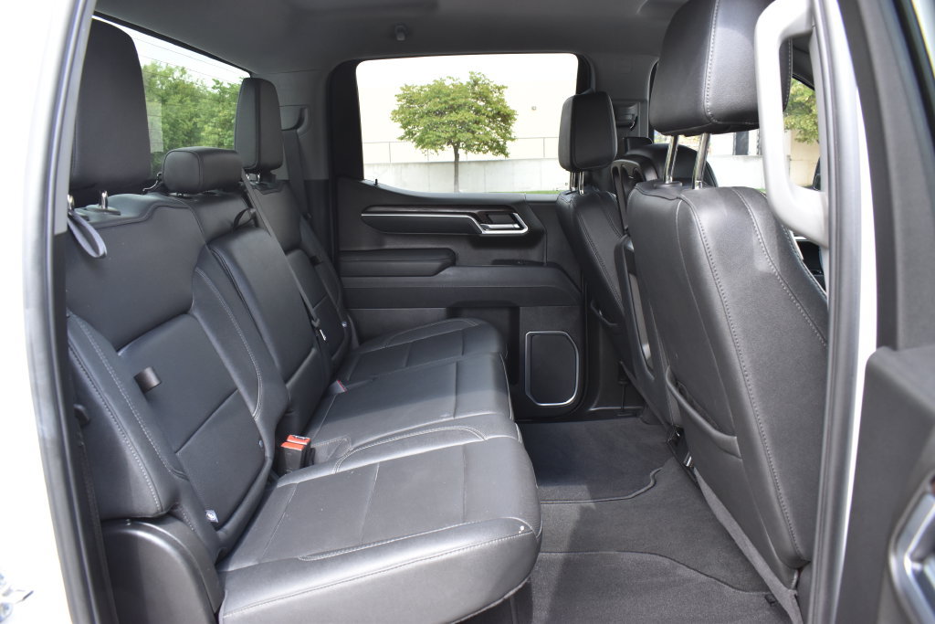 Used 2026 GMC Sierra 1500 SLT AWD/4WD image 17