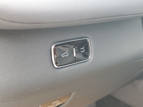 New 2027 Lincoln Navigator Reserve AWD/4WD image 15