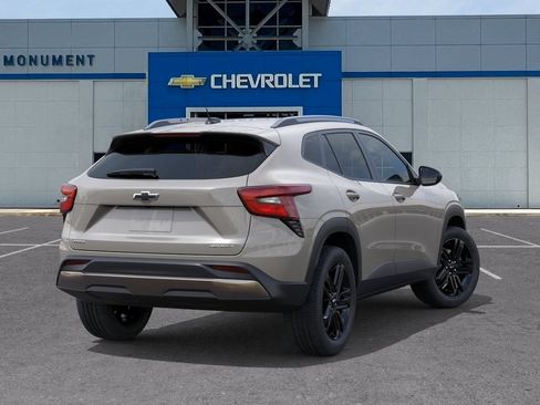 New 2026 Chevrolet Trax ACTIV w/ Sunroof Package FWD image 4