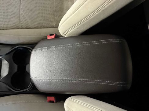 Used 2017 Hyundai Santa Fe Sport image 21